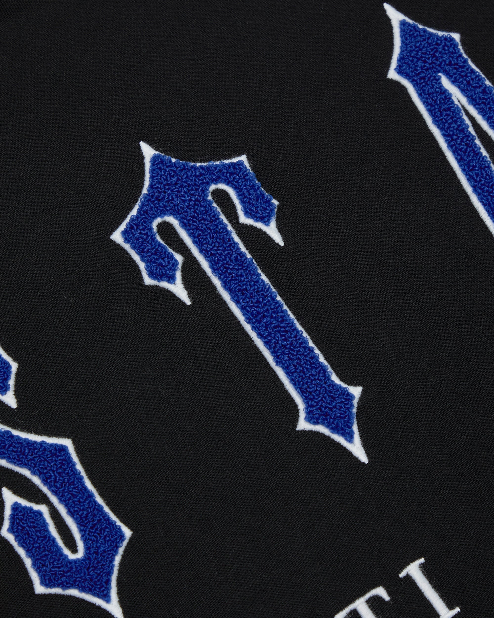 ARCH CHENILLE DECODED 2.0 TEE - BLACK/PUPLE