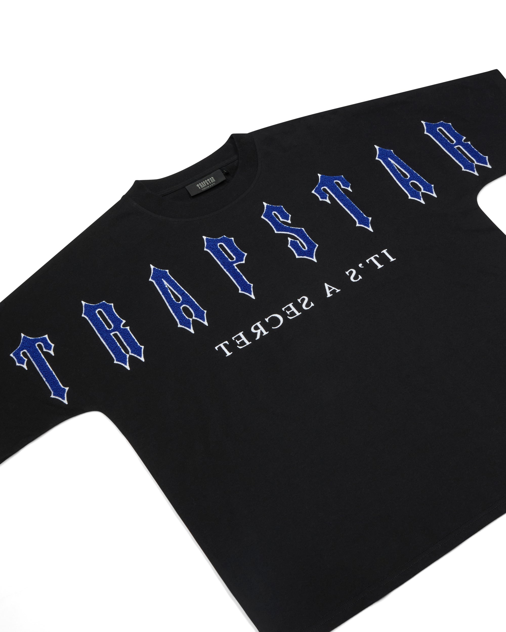 ARCH CHENILLE DECODED 2.0 TEE - BLACK/PUPLE